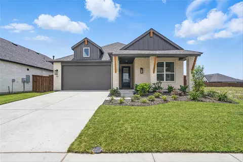 9010 Palafox St, Royse City, TX 75189