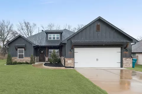 723 Nolan Dr, Sherman, TX 75092