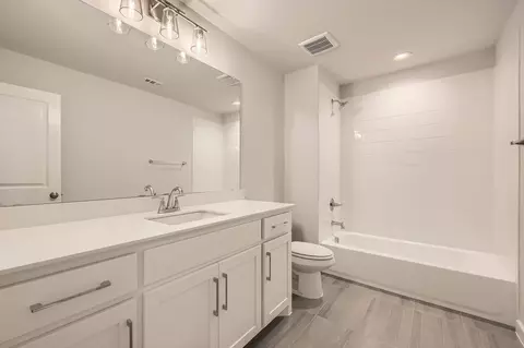 Bath - 11341 Cider St, Haslet, TX 76052 photo 5 of 5