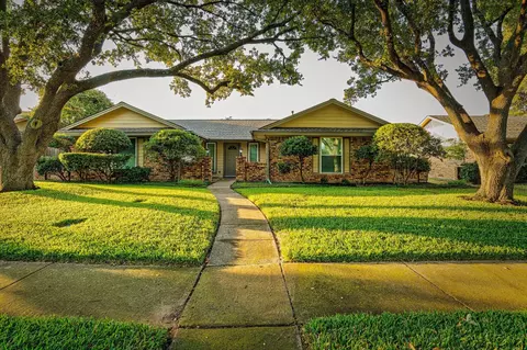 1906 Columbia Dr, Richardson, TX 75081