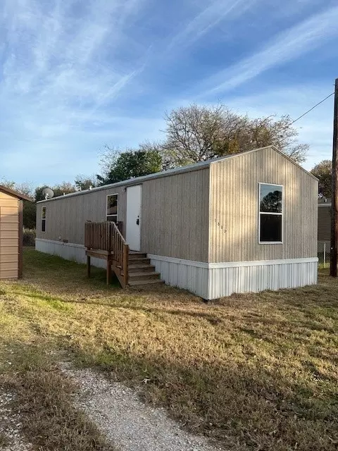 1680 Gale Dr, Pelican Bay, TX 76020