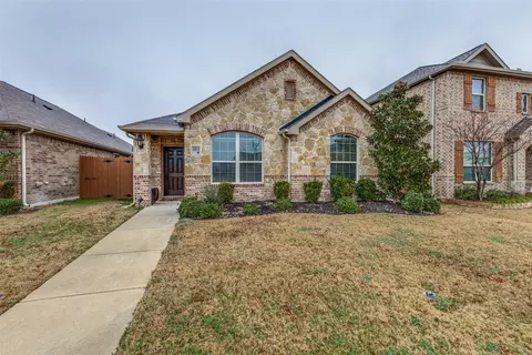 4014 Rain Lilly Dr, Forney, TX 75126