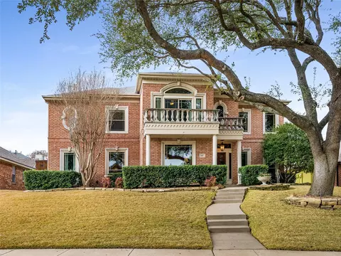 657 Water Oak Dr, Plano, TX 75025