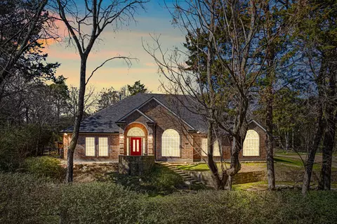 5523 Pleasant Ridge Rd, Dallas, TX 75236