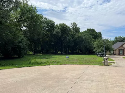 1004 Royal Lytham Ct, Grand Prairie, TX 75104