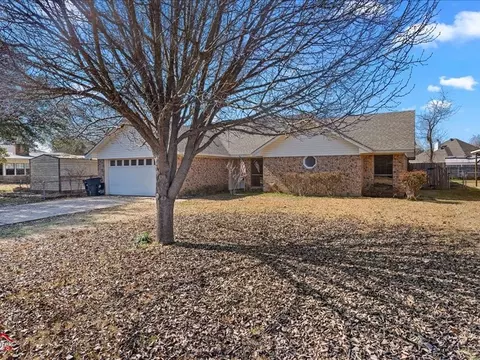 2542 Spruce Dr, Bossier City, LA 71111