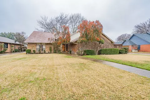 825 Lakeshore Dr, Mesquite, TX 75149