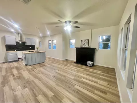 2840 Avenue H, Fort Worth, TX 76105