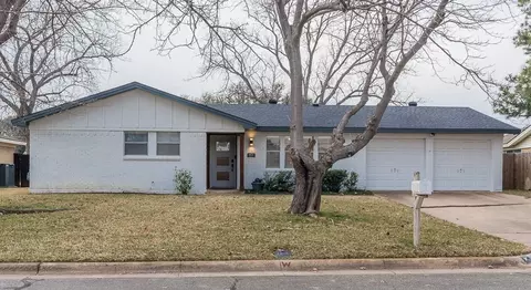 3621 Harber Dr, Bedford, TX 76021