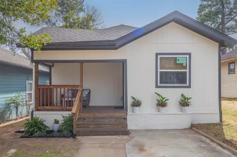 1220 W Main St, Denison, TX 75020