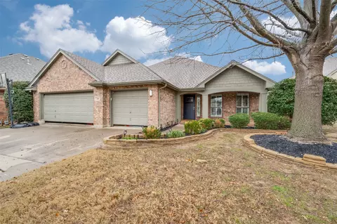 246 Barkley Dr, Hickory Creek, TX 75065