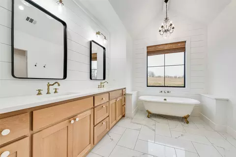 Bath - 14894 Markout Central, Forney, TX 75126 photo 1 of 7