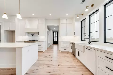 Kitchen - 14894 Markout Central, Forney, TX 75126 photo 6 of 6