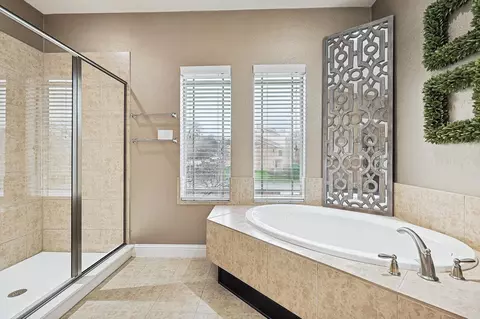 964 Brook Forest Ln, Euless, TX 76039 photo 23