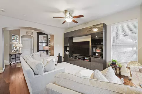 964 Brook Forest Ln, Euless, TX 76039 photo 9
