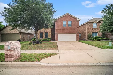 4216 Bridgestone Dr, Fort Worth, TX 76123