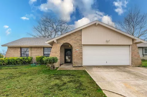 1308 Natches Dr, Arlington, TX 76014