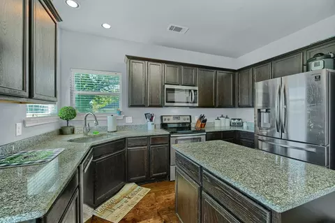 Kitchen - 1018 E Fm 902, Howe, TX 75459 photo 3 of 4