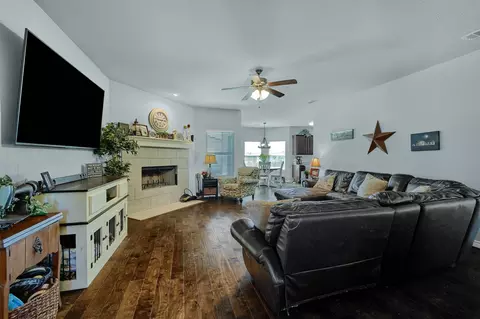 Living - 1018 E Fm 902, Howe, TX 75459 photo 1 of 2