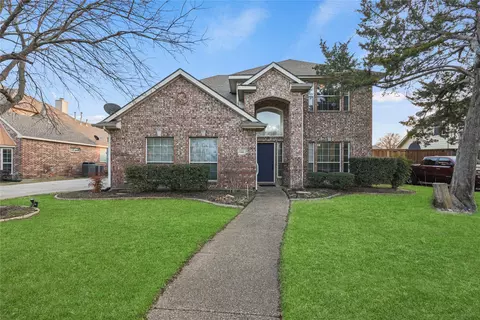 3906 Park Wood Dr, Corinth, TX 76208