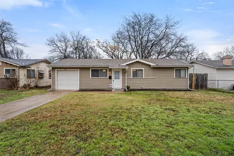 4821 Dorsey St, Forest Hill, TX 76119