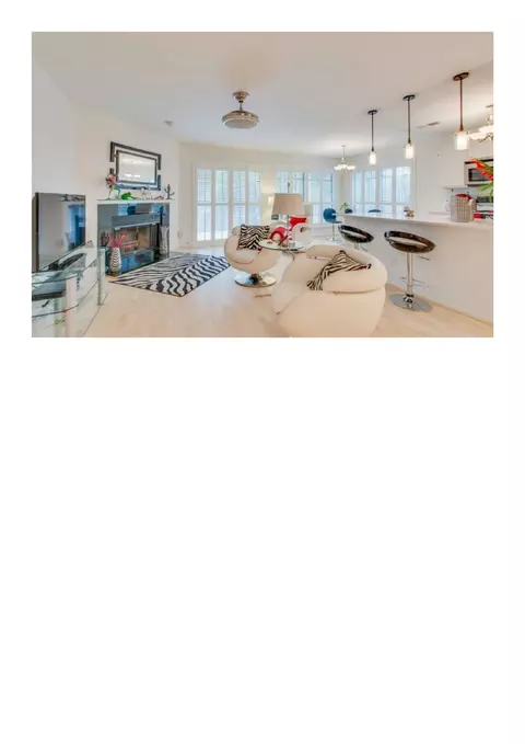 2505 Wedglea #136, Dallas, TX 75211