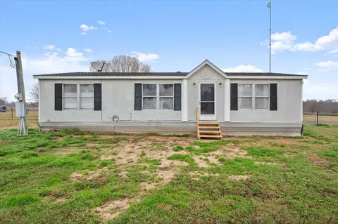 221 Tilton Rd, Corsicana, TX 75109