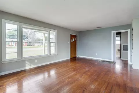 400 E Main St, Richardson, TX 75081 photo 5