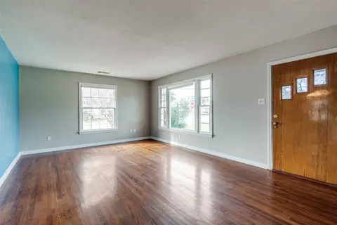 400 E Main St, Richardson, TX 75081 photo 8