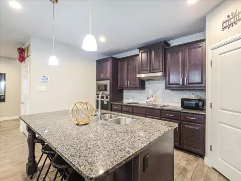 290 Shari Dr, Midlothian, TX 76065 photo 11