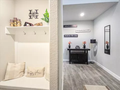 290 Shari Dr, Midlothian, TX 76065 photo 4