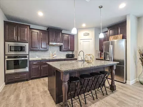 290 Shari Dr, Midlothian, TX 76065 photo 10