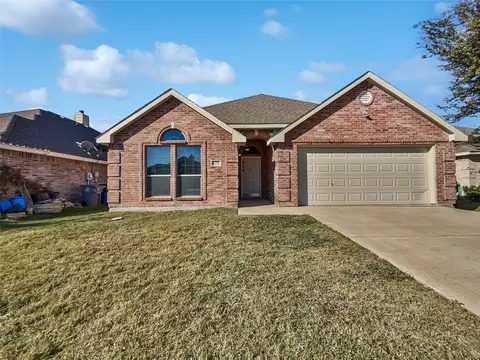 3331 Shining Light Dr, Dallas, TX 75228