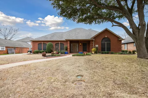 1012 Indian Rdg, Denton, TX 76205