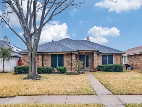2004 Silversprings Dr, Mesquite, TX 75181