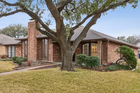 1943 Chesham Dr, Carrollton, TX 75007