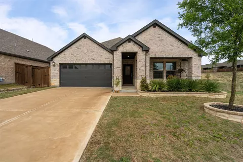 10420 Colina Dr, Fort Worth, TX 76126