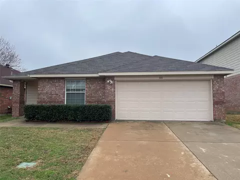 501 Prairie Gulch Dr, Fort Worth, TX 76140