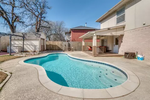 1412 Ridgecreek Dr, Lewisville, TX 75067