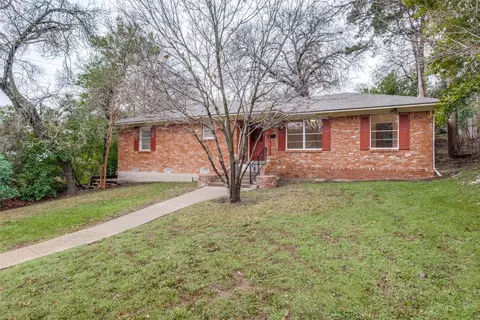 3224 Mapleleaf Cir, Dallas, TX 75233