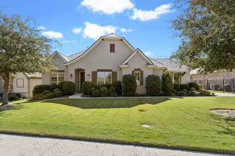 5221 Sendero Dr, Benbrook, TX 76126
