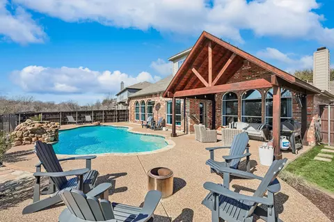 354 Cedar Crest Dr, Justin, TX 76247