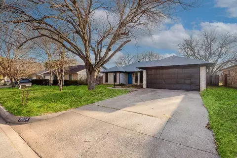 3924 Pueblo Trl, Lake Worth, TX 76135
