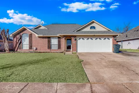 4918 General Ashley Dr, Bossier City, LA 71112