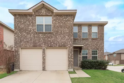 2900 Coyote Canyon Trl, Fort Worth, TX 76108