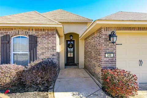 346 Avondale Ln, Bossier City, LA 71112