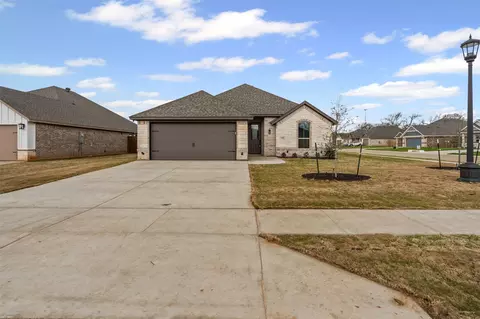 733 Jameson, Springtown, TX 76082