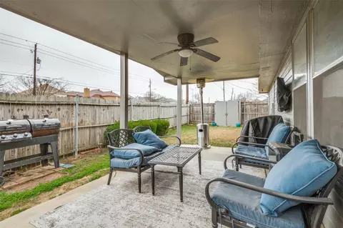 919 Sharp Dr, Cedar Hill, TX 75104 photo 24