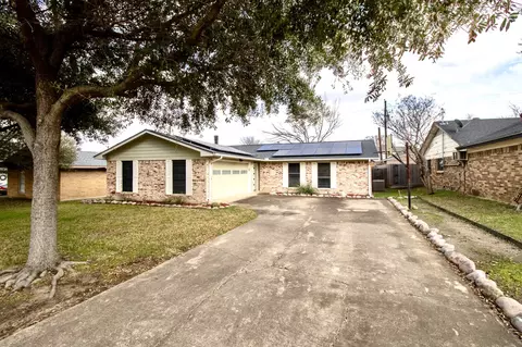 1532 Valley Trl, Mesquite, TX 75149