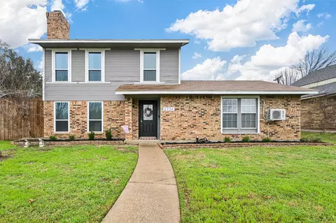 2734 Oak Trl, Carrollton, TX 75007